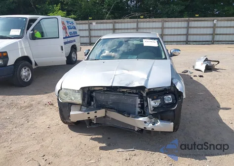 2006 Chrysler 300C from USA, damaged, VIN 2C3KA63H46H441729